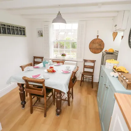 1 Belle Vue Holiday home